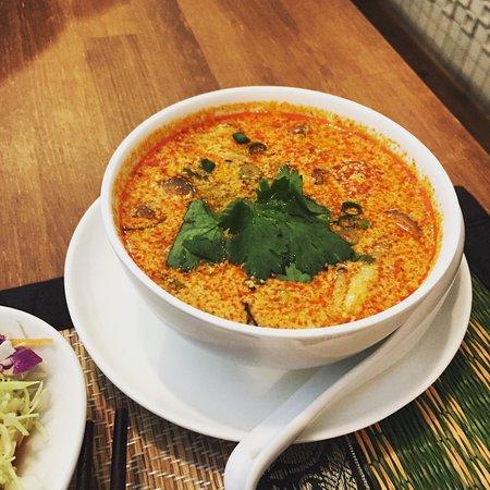 Thai Kitchen Karahori Shotengai